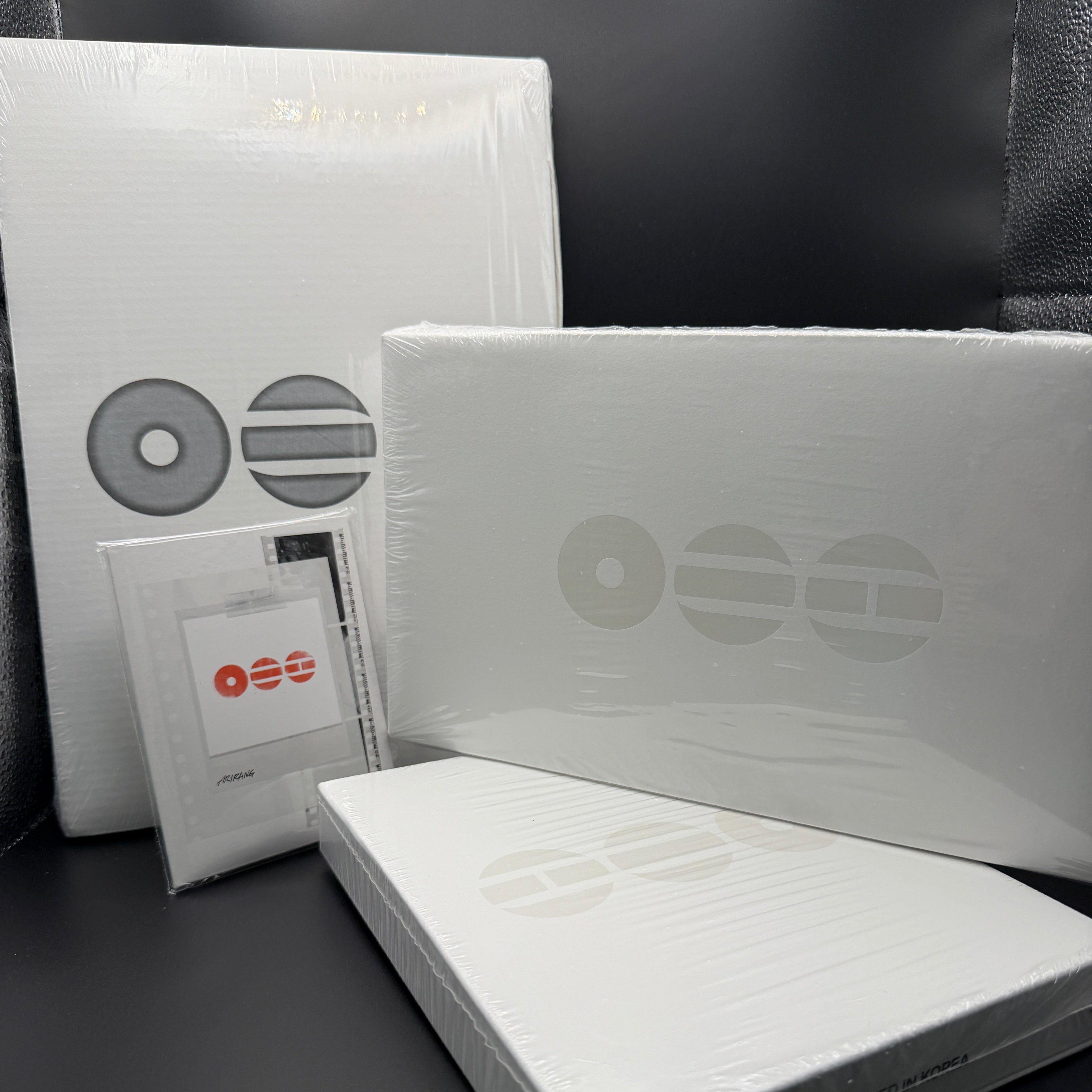 BTS ARIRANG Living Legend and Weverse clearance bundle