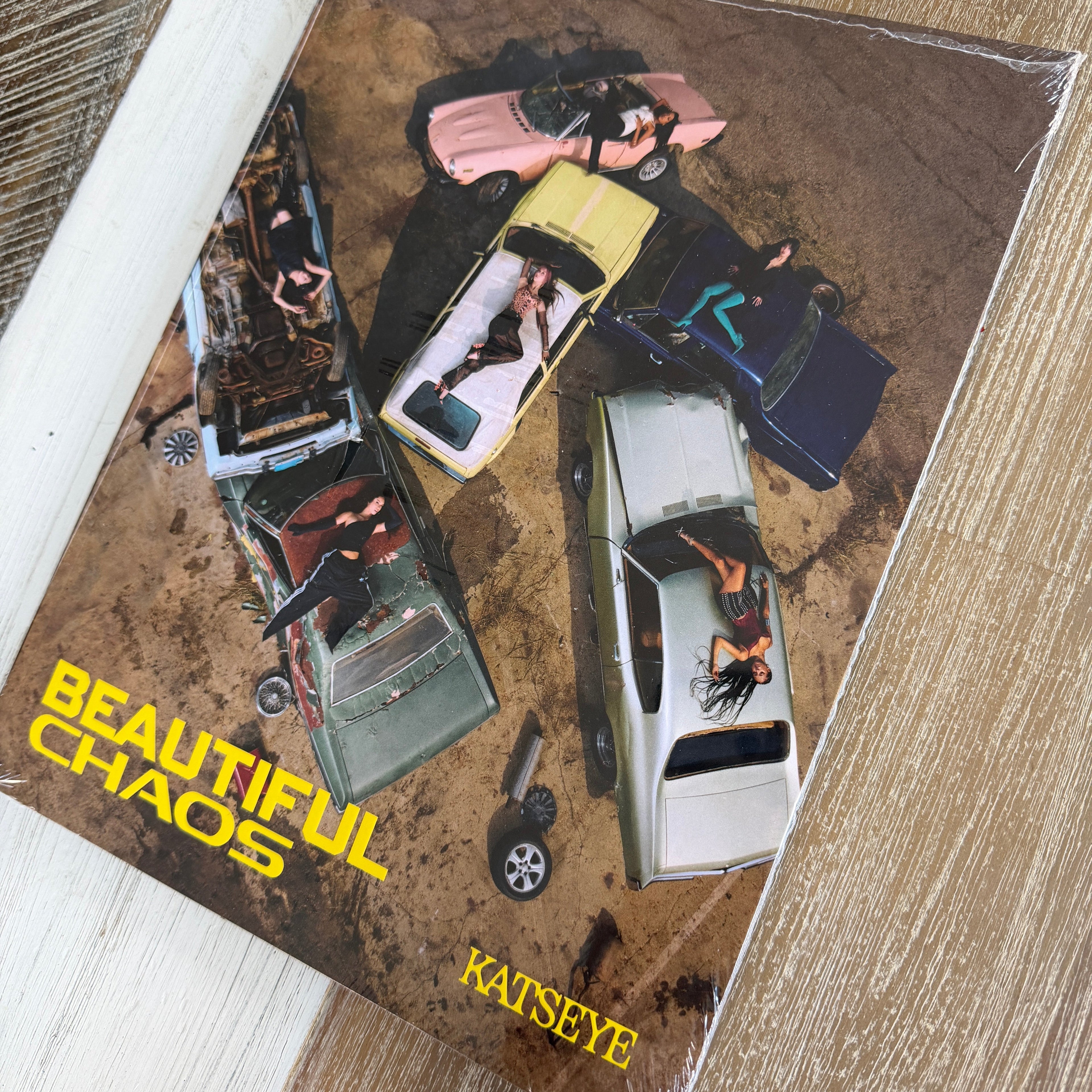 KATSEYE – BEAUTIFUL CHAOS (Official CD) - Chaotic Ver