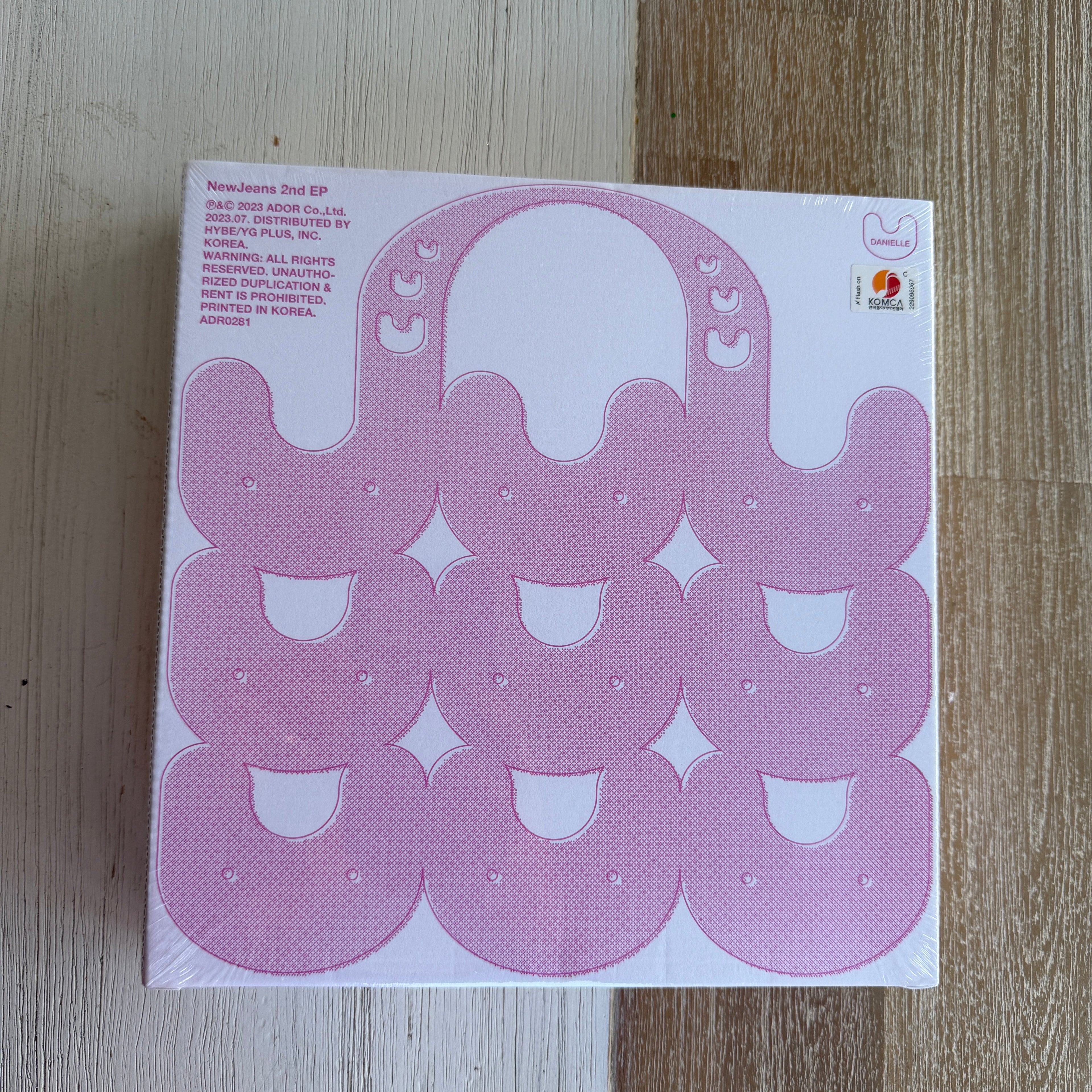 NewJeans – Get Up (Bunny Beach Bag Ver.) (Official CD) - DANIELLE