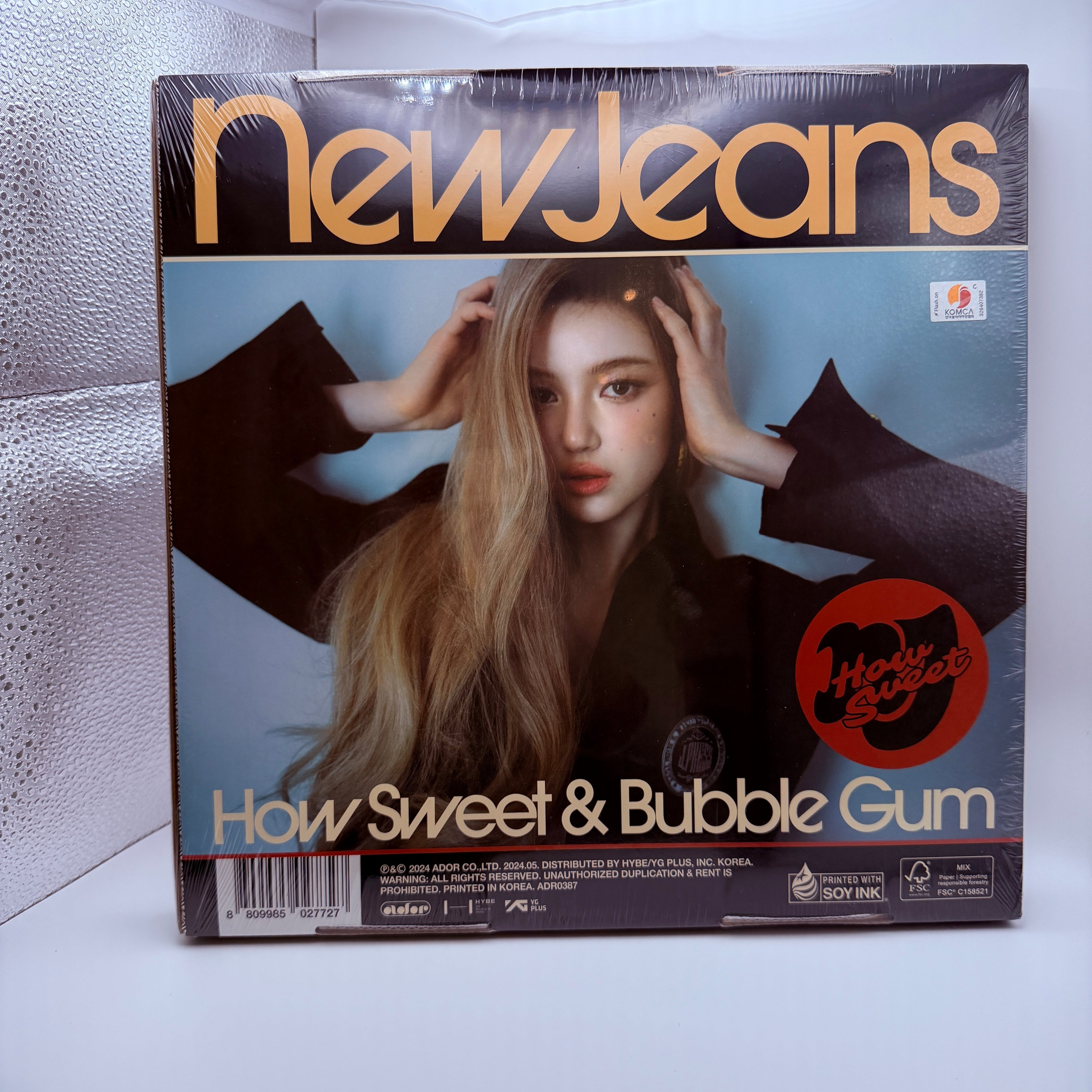 NewJeans – How Sweet & Bubble Gum (Single Album) (Official CD) - Gold Logo Ver
